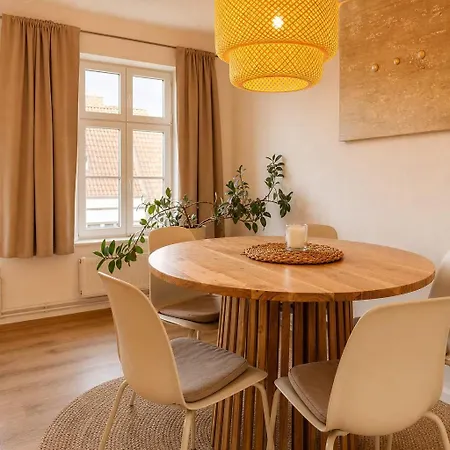 아파트 Grosszuegige Maisonette - Hafen- Und Altstadtnah